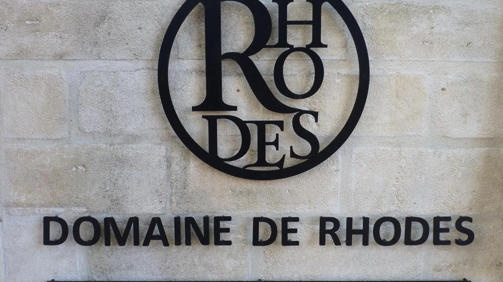 Oda ve Kahvaltı Domaine De Rhodes B&B Avinyon